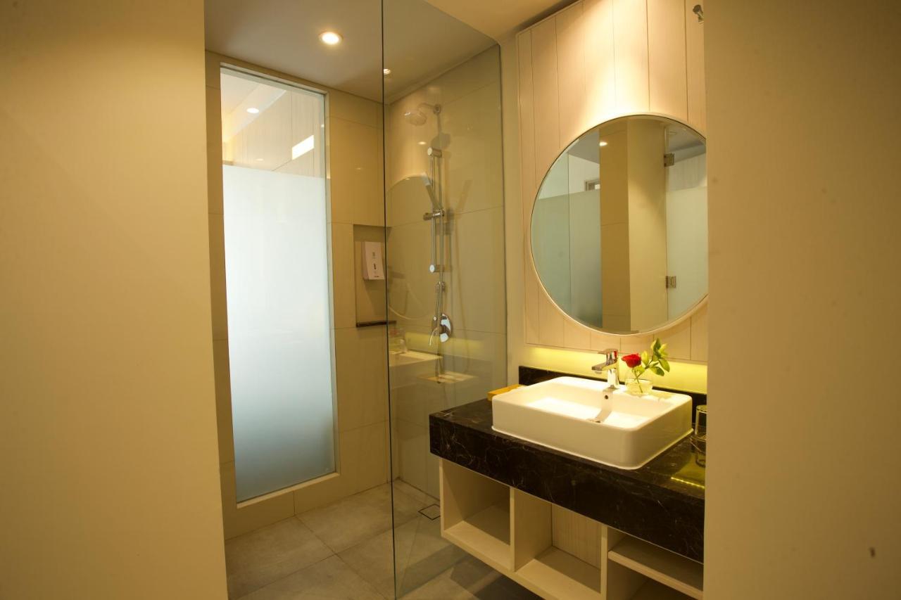 Swiss-Belinn Cikarang Εξωτερικό φωτογραφία