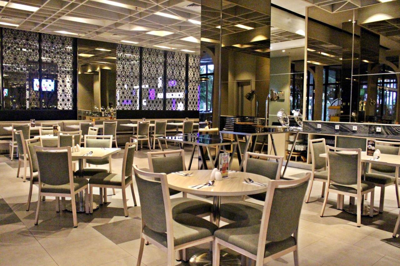 Swiss-Belinn Cikarang Εξωτερικό φωτογραφία
