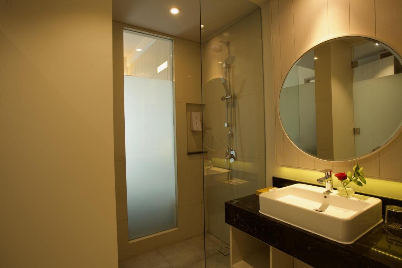 Swiss-Belinn Cikarang Εξωτερικό φωτογραφία