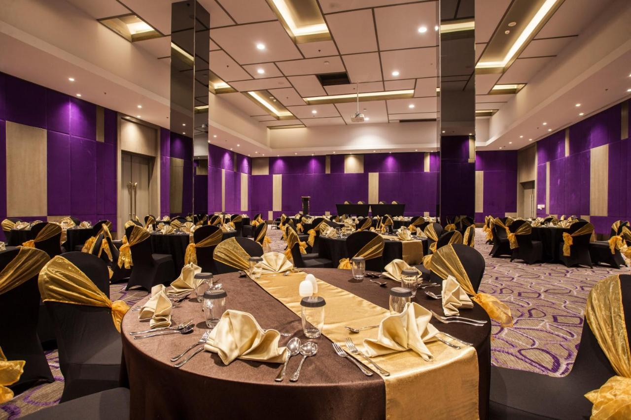 Swiss-Belinn Cikarang Εξωτερικό φωτογραφία