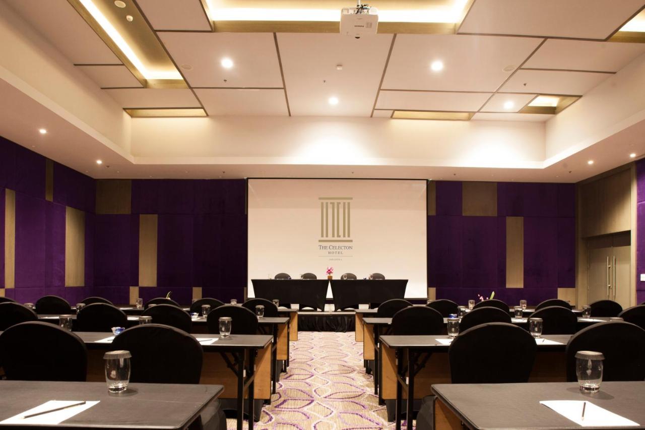 Swiss-Belinn Cikarang Εξωτερικό φωτογραφία