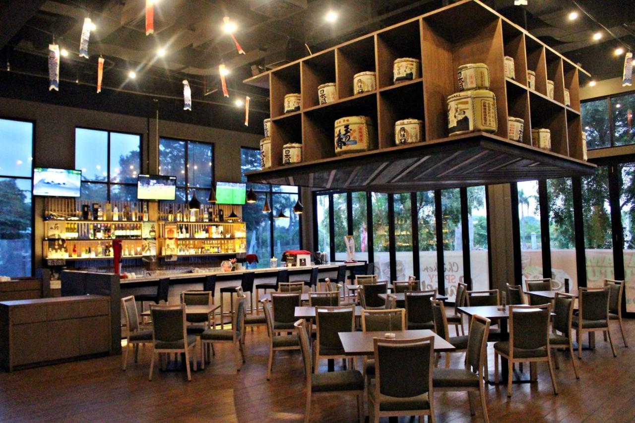 Swiss-Belinn Cikarang Εξωτερικό φωτογραφία