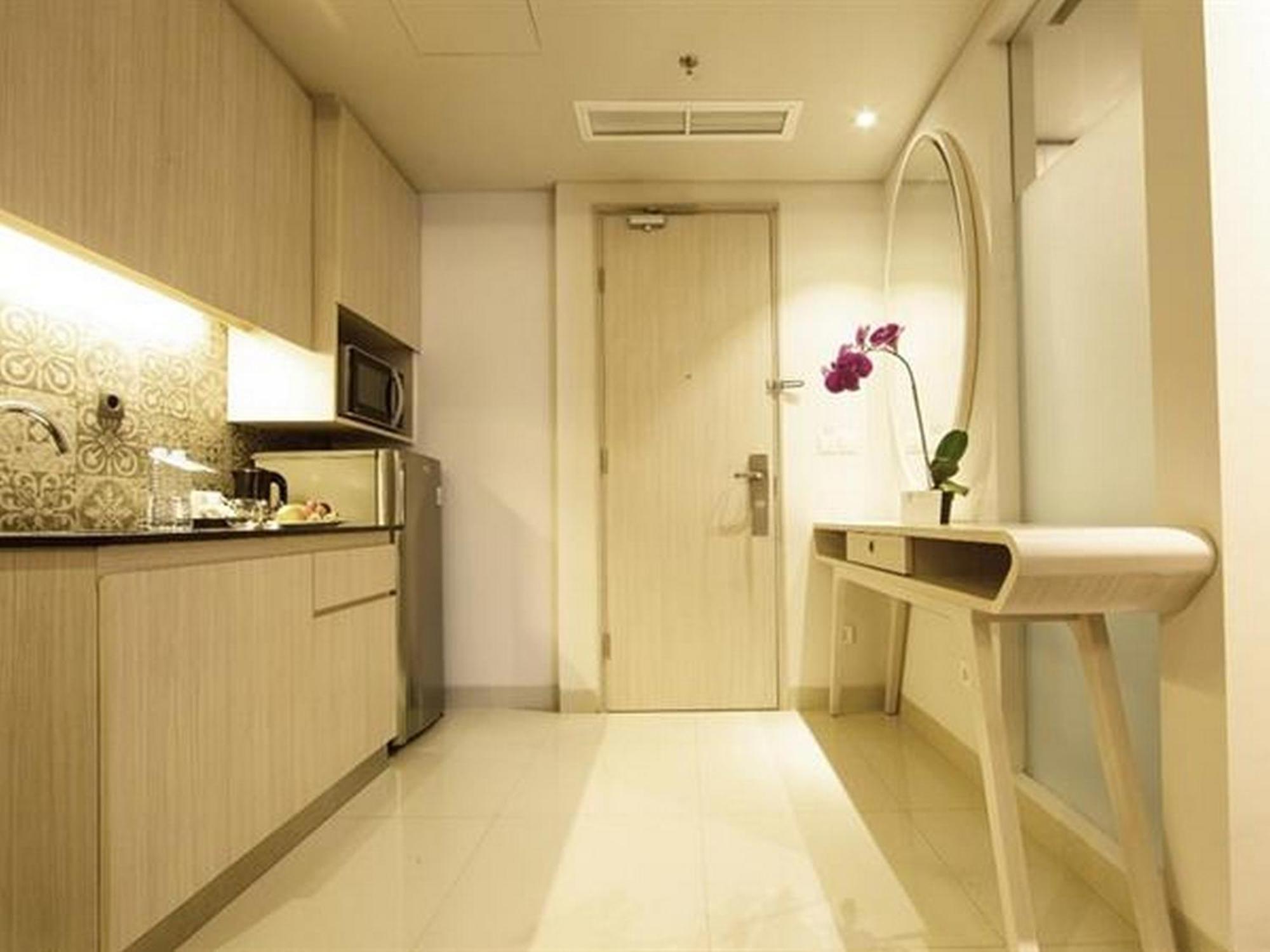 Swiss-Belinn Cikarang Εξωτερικό φωτογραφία