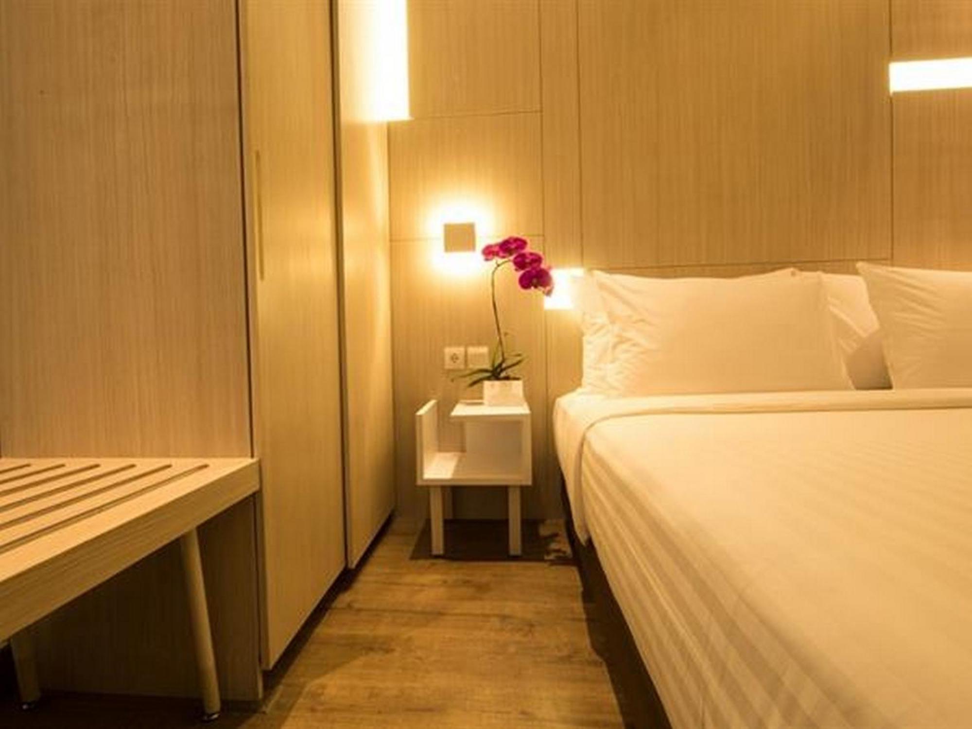 Swiss-Belinn Cikarang Εξωτερικό φωτογραφία